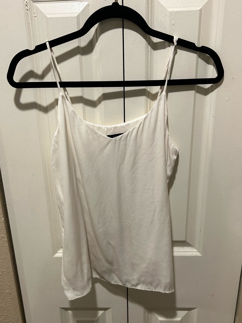 Quince Stretch Silk V-Neck Cami White , Small Pit - Picture 8 of 12